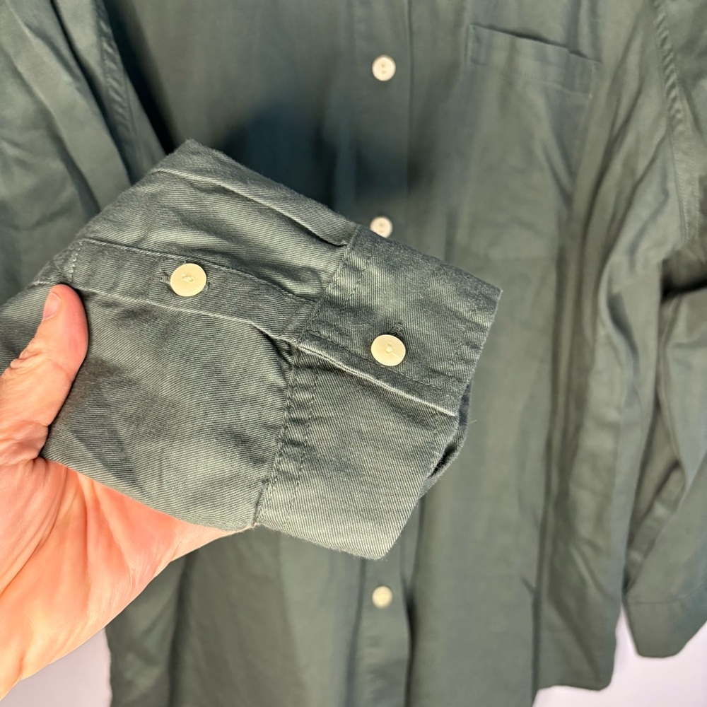 Universal Thread NWT Women’s Dark Green Oversized Button Down Long Sleeve Shirt - Picture 10 of 15